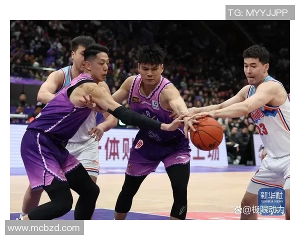 2013年CBA激战回顾北京队与福建队的精彩对决分析与亮点总结 2013年CBA激战回顾北京队与福建队的精彩对决分析与亮点总结