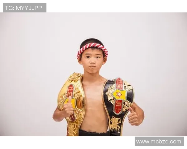 张展瑜与赵强激烈对决谁将成为新一代的搏击王者 张展瑜与赵强激烈对决谁将成为新一代的搏击王者